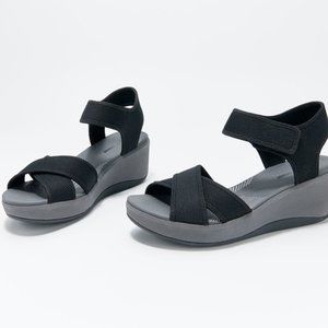 Clarks Ladies Step Cali Skye Black Sandal